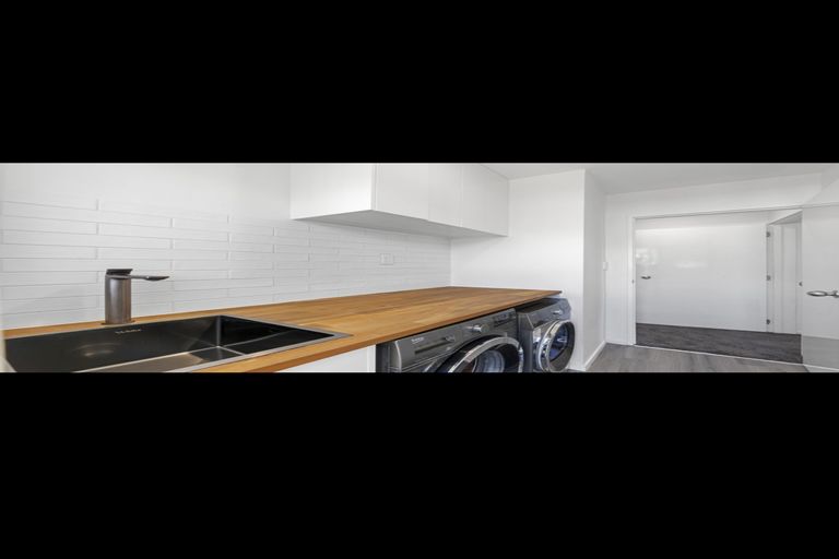 Photo of property in 225 Finlayson Avenue, Clendon Park, Auckland, 2103