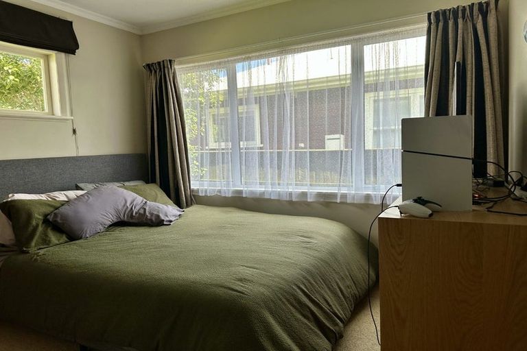 Photo of property in 12 Park Road, West End, Palmerston North, 4412