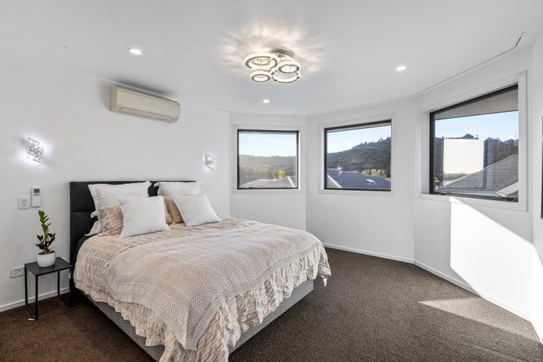 Photo of property in 14 Sir Lincoln Drive, Kumeu, 0810