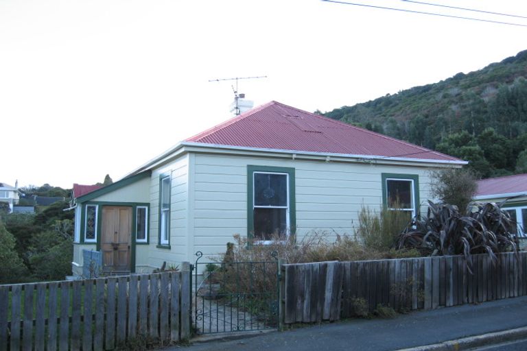 Photo of property in 23 Wanaka Street, Ravensbourne, Dunedin, 9022