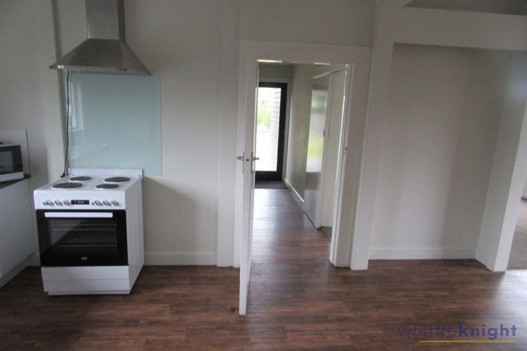 Photo of property in 23 Garreg Road, Fendalton, Christchurch, 8052