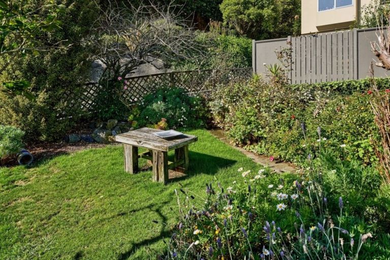 Photo of property in 88 Paremata Road, Paremata, Porirua, 5024