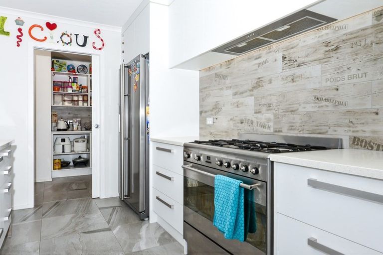 Photo of property in 6 Helen June Avenue, Flagstaff, Hamilton, 3210