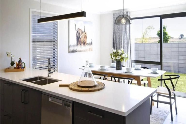 Photo of property in 93 Keri Vista Rise, Papakura, 2110