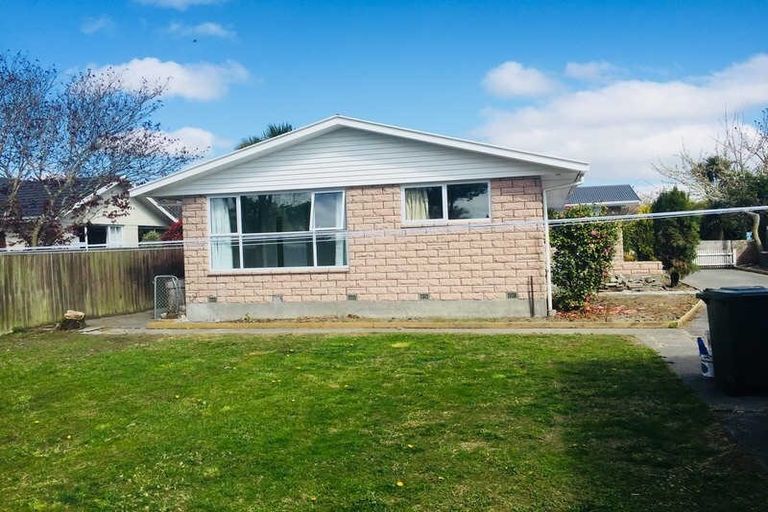 Photo of property in 22 Carruthers Street, Ilam, Christchurch, 8041