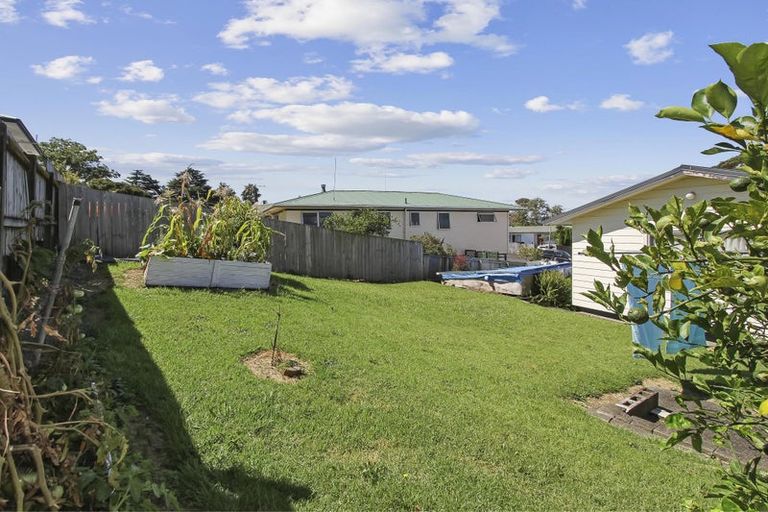 Photo of property in 10 Valencia Place, Manurewa, Auckland, 2102