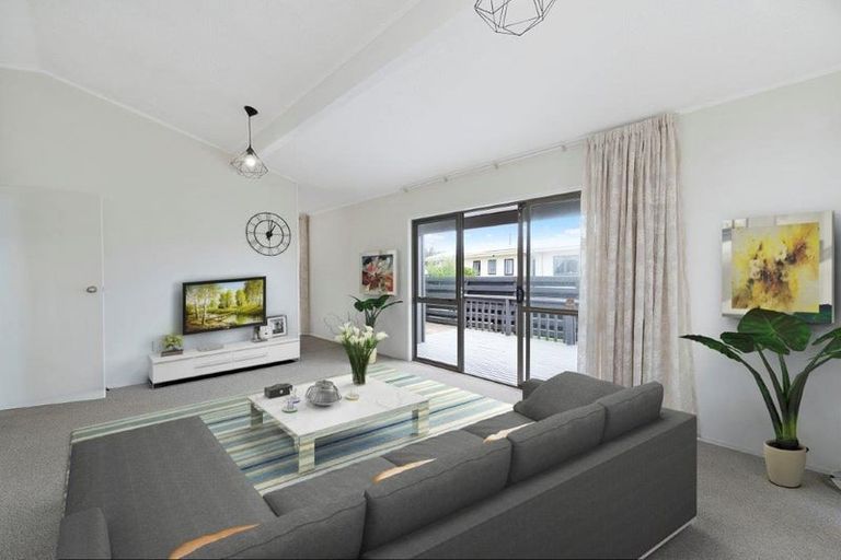 Photo of property in 24 Gloucester Road, Mount Maunganui, 3116