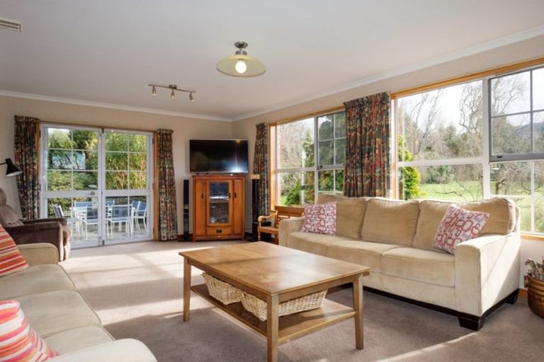 Photo of property in 2 Ettrick Street, Glenross, Dunedin, 9011