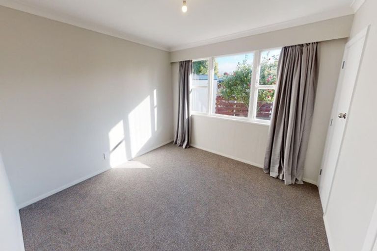 Photo of property in 8 Viscount Place, West End, Palmerston North, 4412
