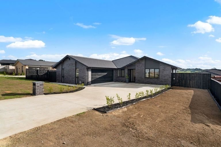 Photo of property in 138 Hitchen Road, Pokeno, 2402