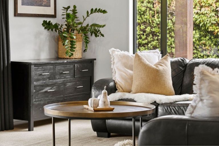 Photo of property in 5 Trevathan Lane, Wanaka, 9305