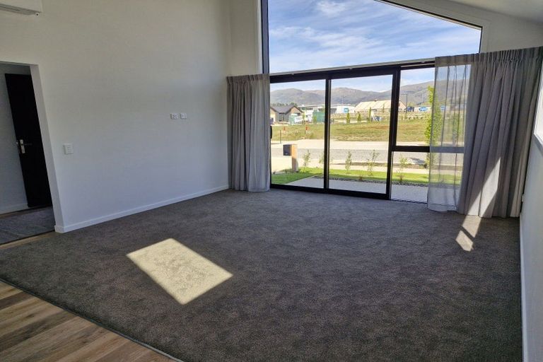 Photo of property in 121 Wooing Tree Avenue, Cromwell, 9310