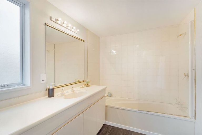 Photo of property in 5/37 Avonhead Road, Avonhead, Christchurch, 8042