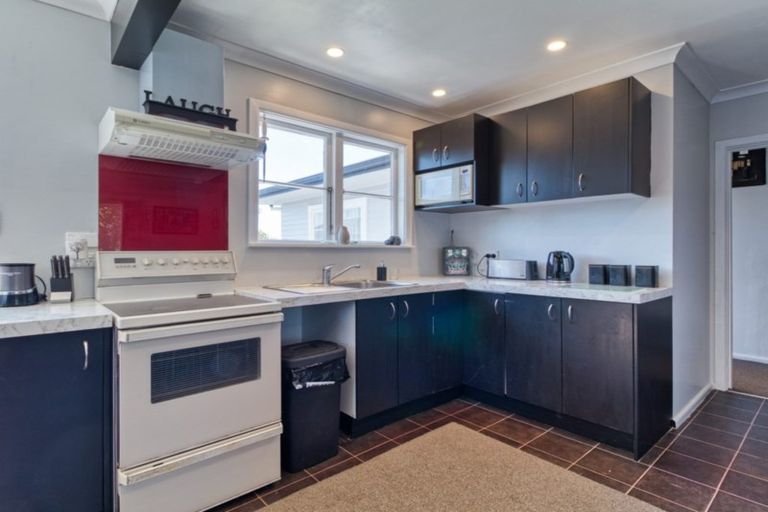 Photo of property in 30 Hillary Crescent, Maraenui, Napier, 4110