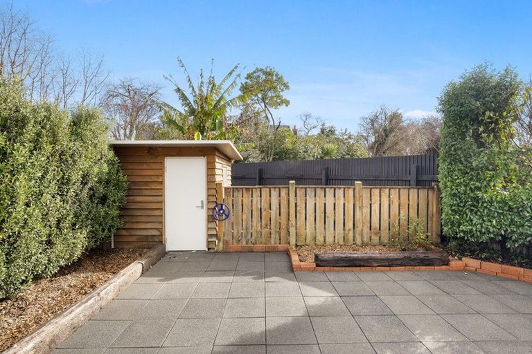 Photo of property in 3 Anderson Street, Hokowhitu, Palmerston North, 4410