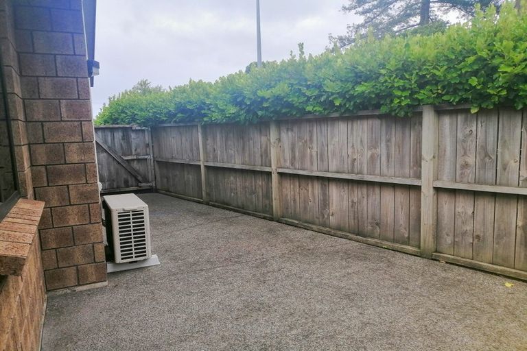 Photo of property in 1/102 Old Farm Road, Hamilton East, Hamilton, 3216