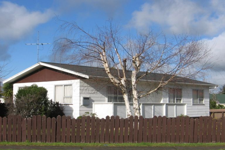 Photo of property in 53 Montgomery Crescent, Lansdowne, Masterton, 5810