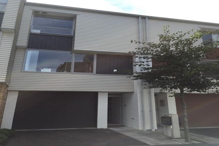 Photo of property in Altar Apartments, 64/120 Rintoul Street, Newtown, Wellington, 6021