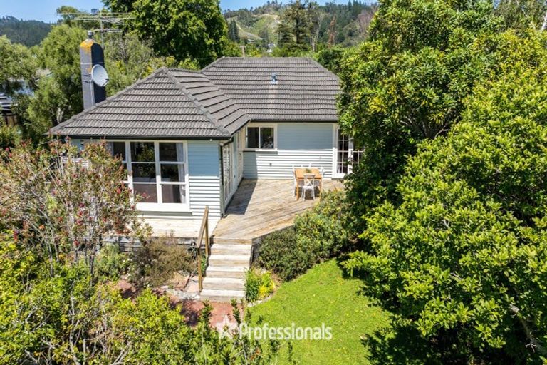 Photo of property in 14 Prouse Grove, Silverstream, Upper Hutt, 5019