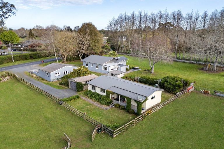Photo of property in 35 Woodside Road, Matangi, Hamilton, 3284