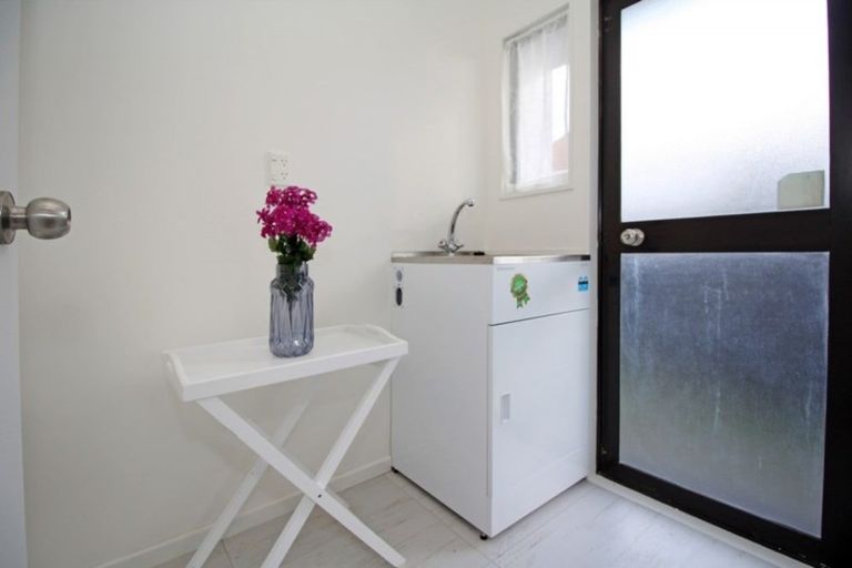 Photo of property in 1/29 Cleek Road, Mangere East, Auckland, 2024