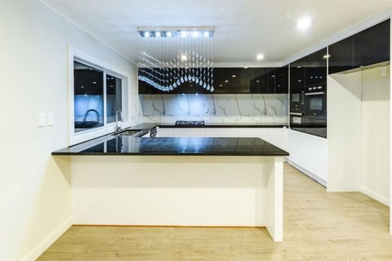 Photo of property in 16 Quattro Avenue, Flat Bush, Auckland, 2019