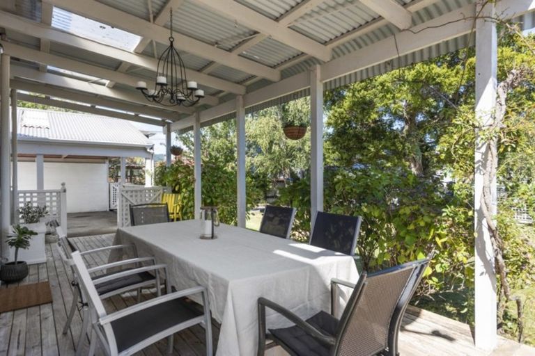 Photo of property in 6 Tawai Street, Trentham, Upper Hutt, 5018