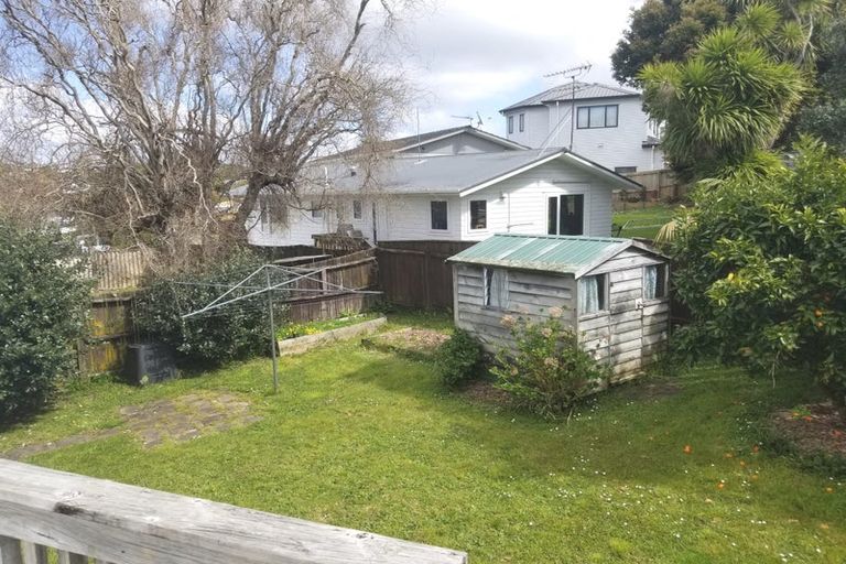 Photo of property in 2 Corric Hill, Torbay, Auckland, 0630