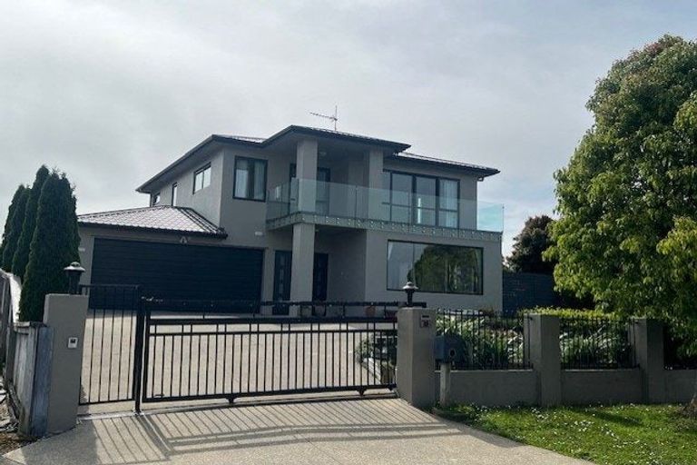 Photo of property in 35 Cityview Place, Massey, Auckland, 0614