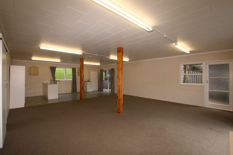 Photo of property in 1/48 Hogans Road, Glenfield, Auckland, 0629