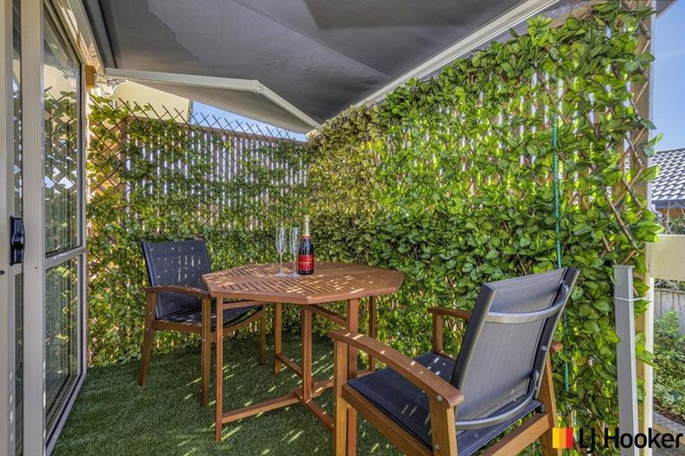 Photo of property in 14 Sandwick Drive, Weymouth, Auckland, 2103