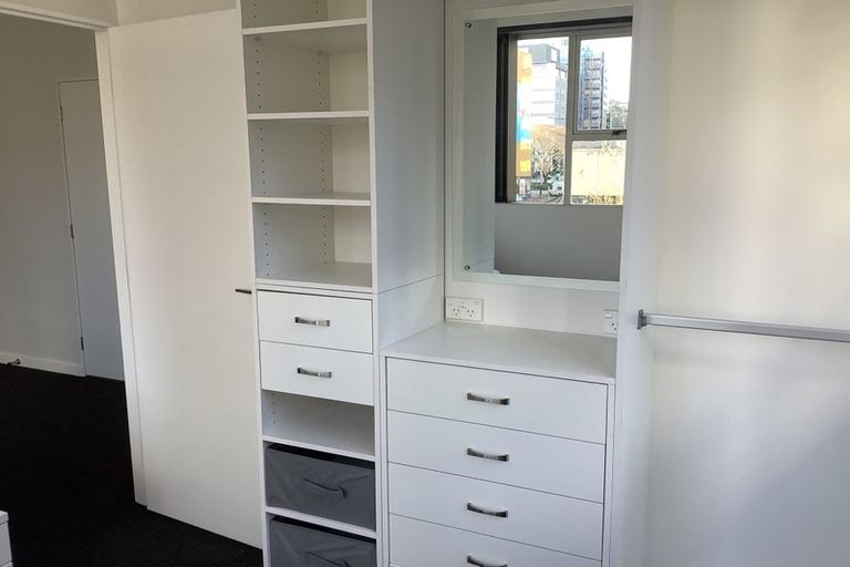 Photo of property in Regency Apartments, 2e/49 Manners Street, Te Aro, Wellington, 6011