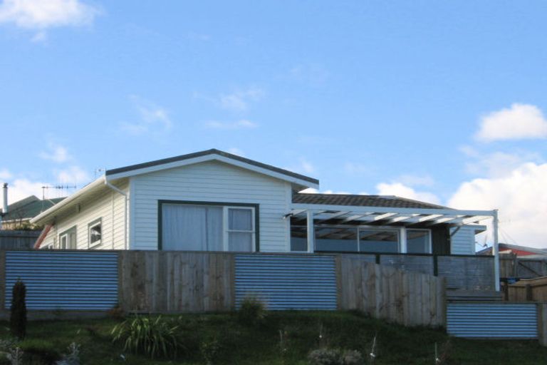 Photo of property in 19 Campion Road, Waikanae Beach, Waikanae, 5036