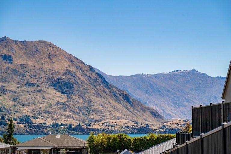 Photo of property in 6 Tuohy Lane, Wanaka, 9305