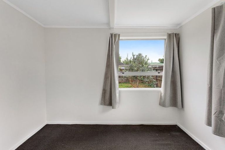 Photo of property in 32 Eastburn Street, Papakura, 2110