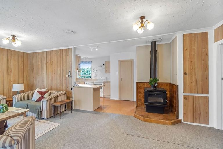 Photo of property in 14 Pinehurst Crescent, Russley, Christchurch, 8042