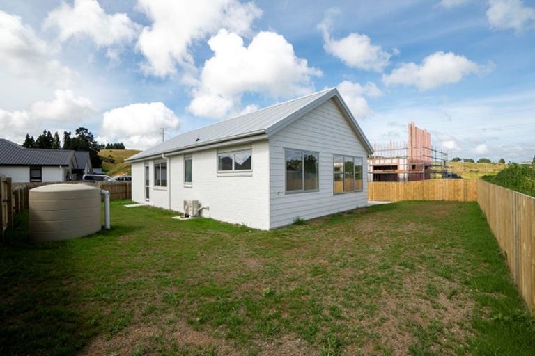 Photo of property in 12 Guy King Place, Huntly, 3700