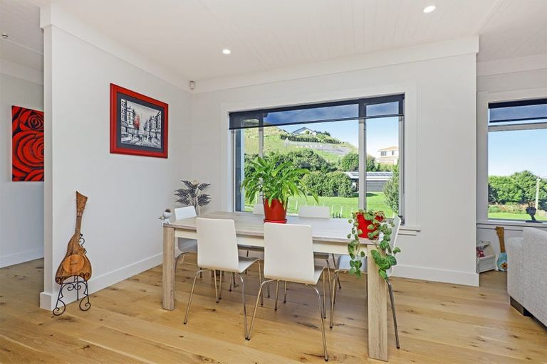 Photo of property in 3a Ridgeway Terrace, Taradale, Napier, 4112