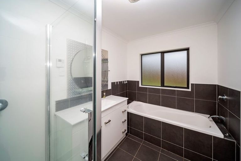 Photo of property in 42 Penrod Drive, Bell Block, New Plymouth, 4312