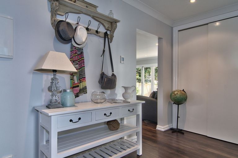 Photo of property in 13 Konini Road, Titirangi, Auckland, 0604