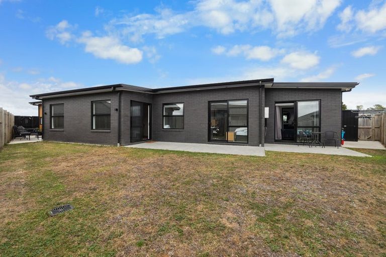 Photo of property in 17 Pragma Rise, Rototuna North, Hamilton, 3210