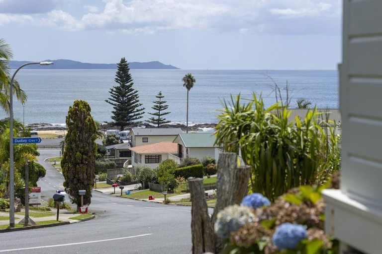 Photo of property in 46 Stratford Drive, Cable Bay, 0420