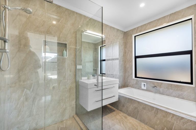 Photo of property in 6 Torrey Pines, Waimairi Beach, Christchurch, 8083