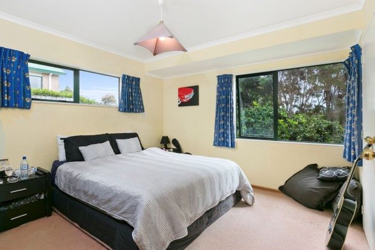 Photo of property in 16 Montana Drive, Pyes Pa, Tauranga, 3112