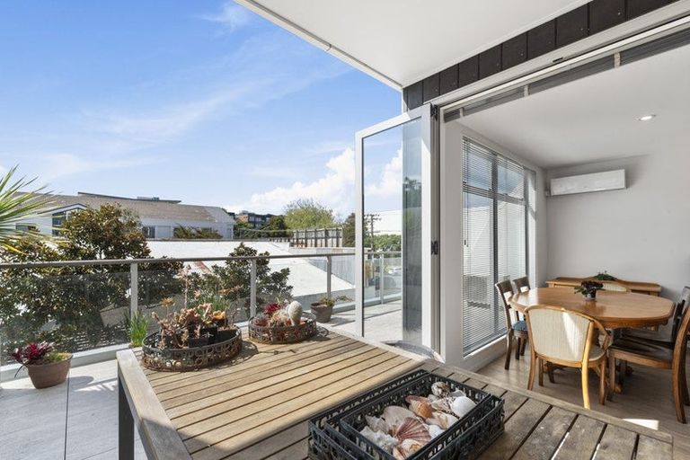 Photo of property in Norfolk Apartments, 103/19 Bute Road, Browns Bay, Auckland, 0630