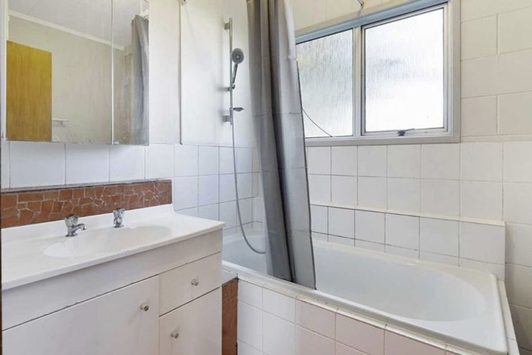 Photo of property in 38d Hetherington Road, Ranui, Auckland, 0612