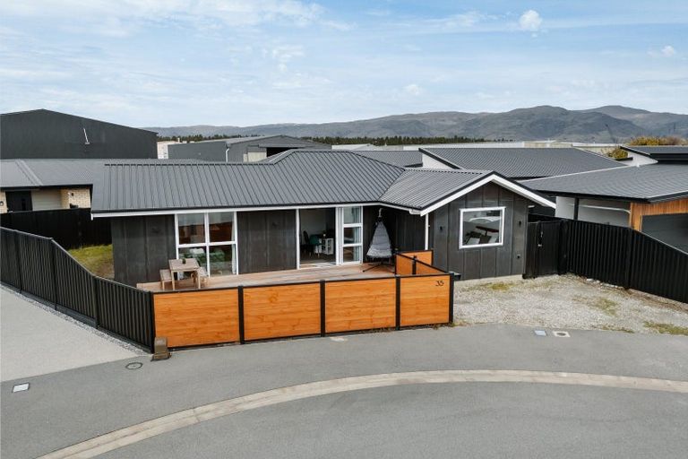 Photo of property in 35 Smitham Drive, Cromwell, 9310