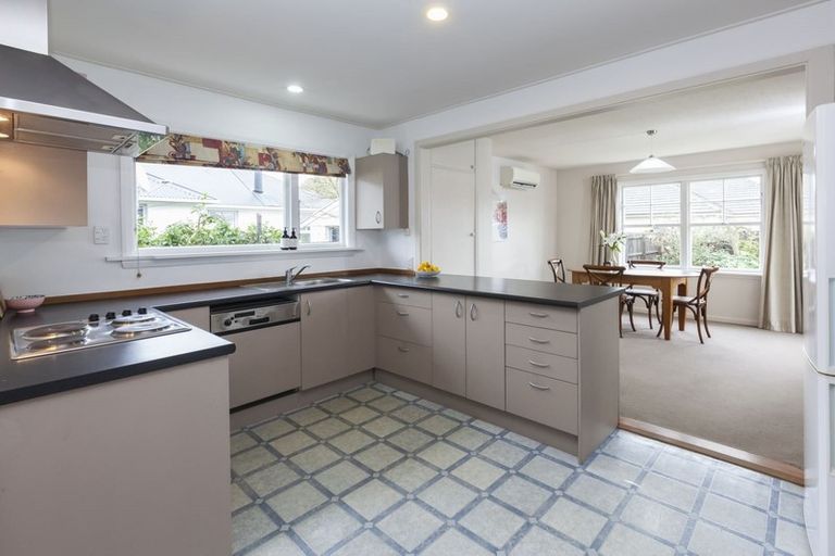 Photo of property in 2 Lothian Street, Ilam, Christchurch, 8041