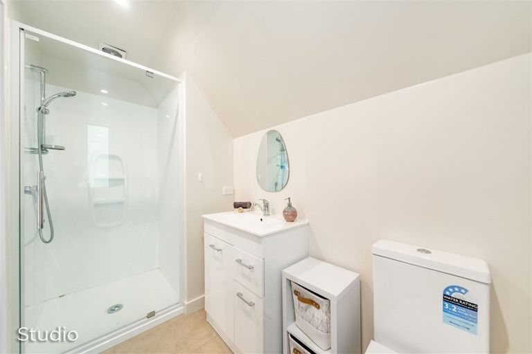 Photo of property in 27 Carlow Grove, Birchville, Upper Hutt, 5018