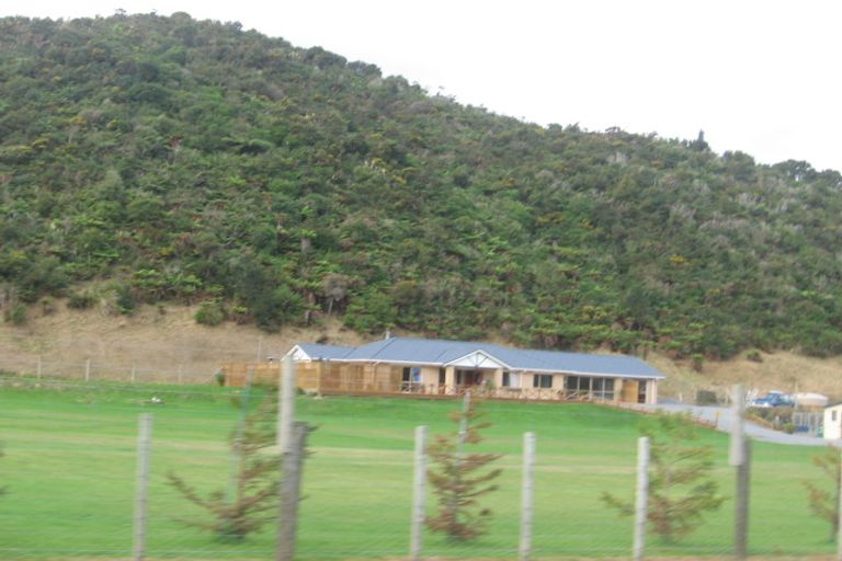 Photo of property in 80 Brookfield Lane, Wainuiomata, 5373
